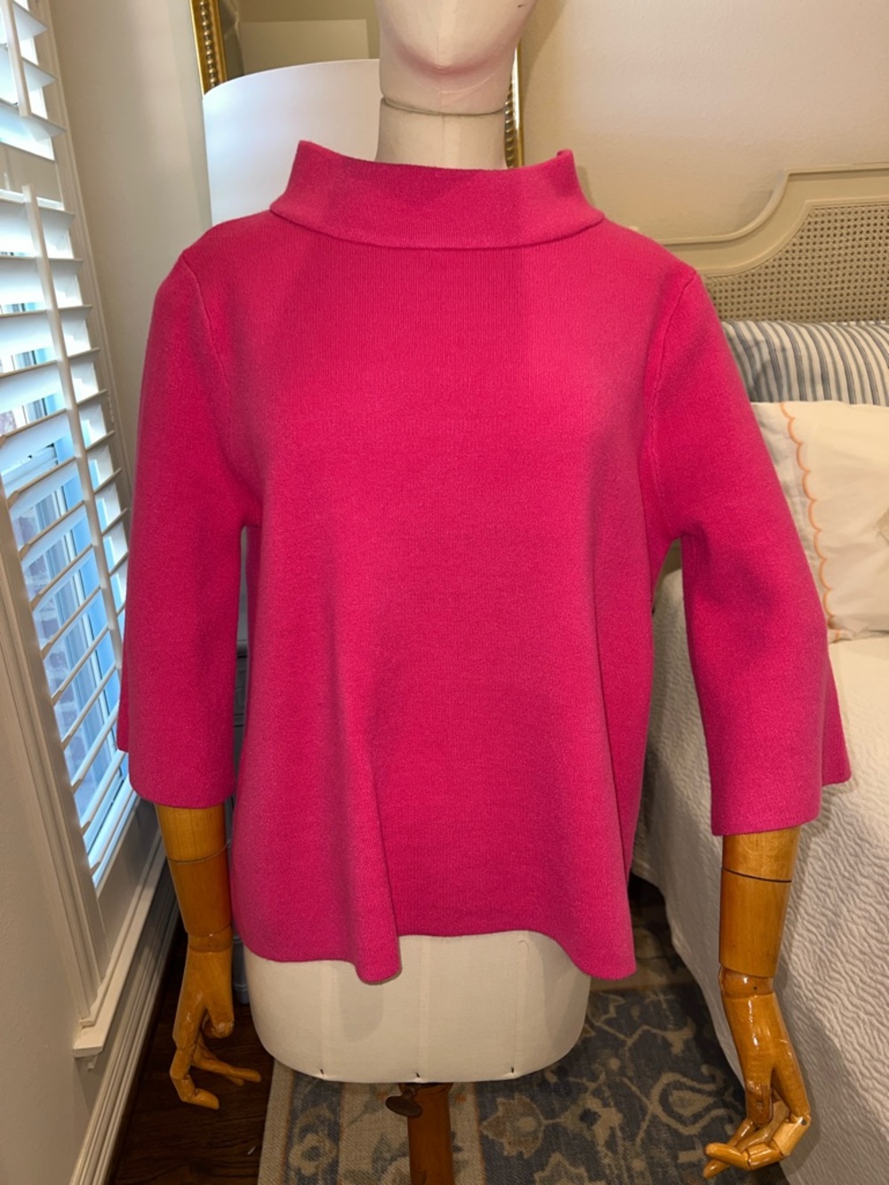 EUC Avara “Jackie” Sweater